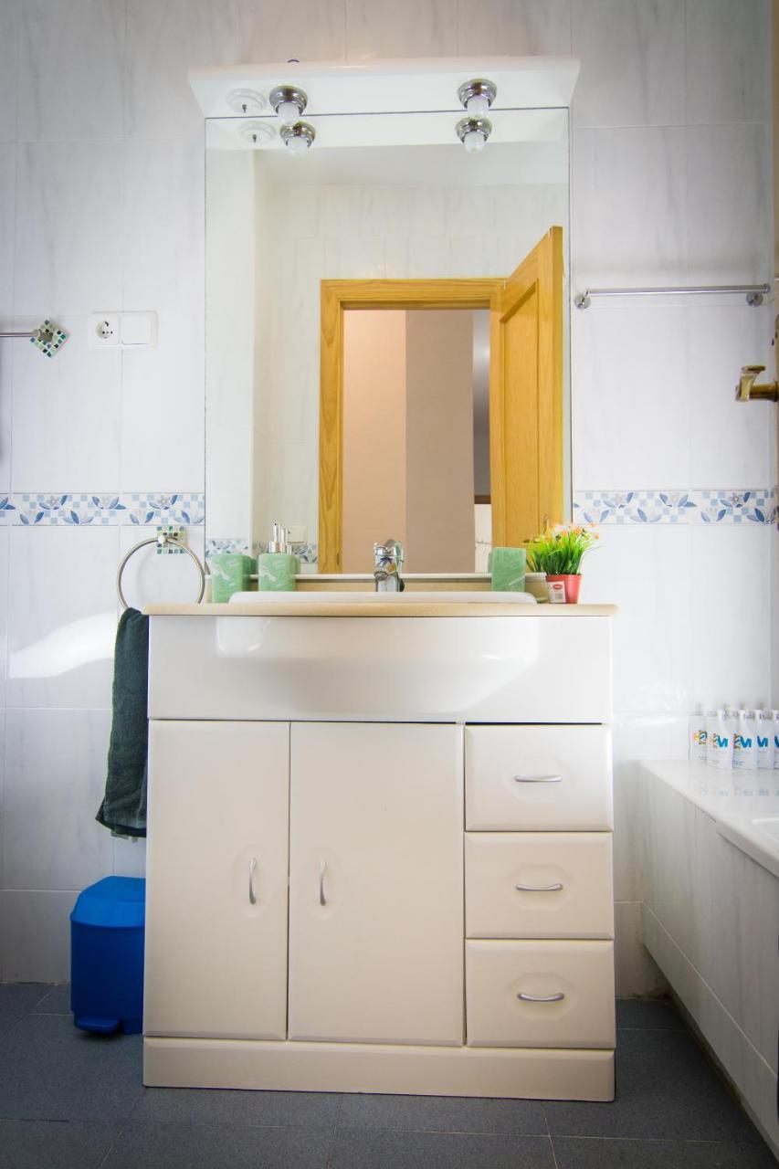 Holidays2Malaga Marques De Villafiel Cozy Downtown Apartment Eksteriør billede